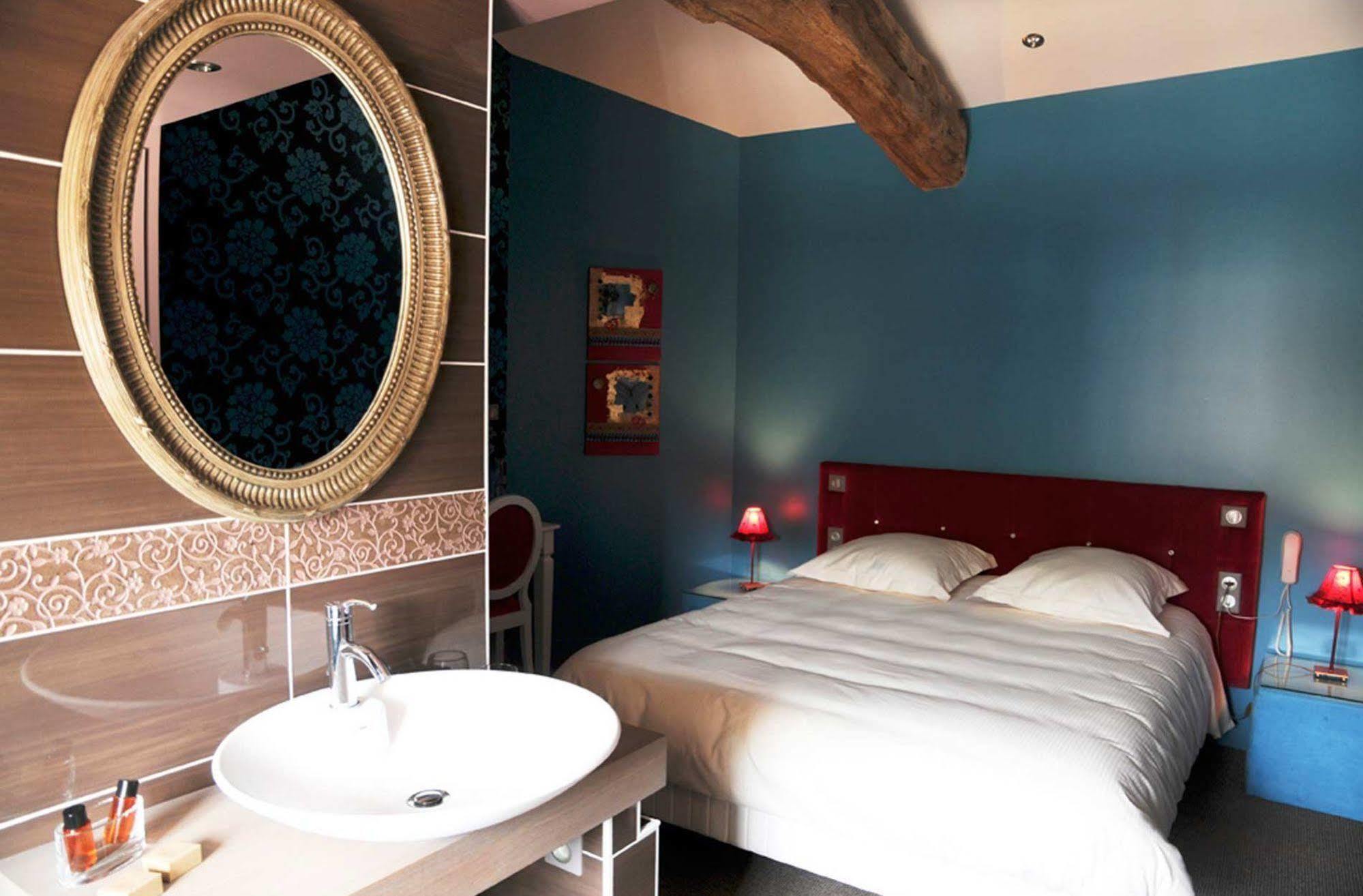 Hotel Spa Frederic Carrion Et Sa Table Gastronomique Viré 外观 照片