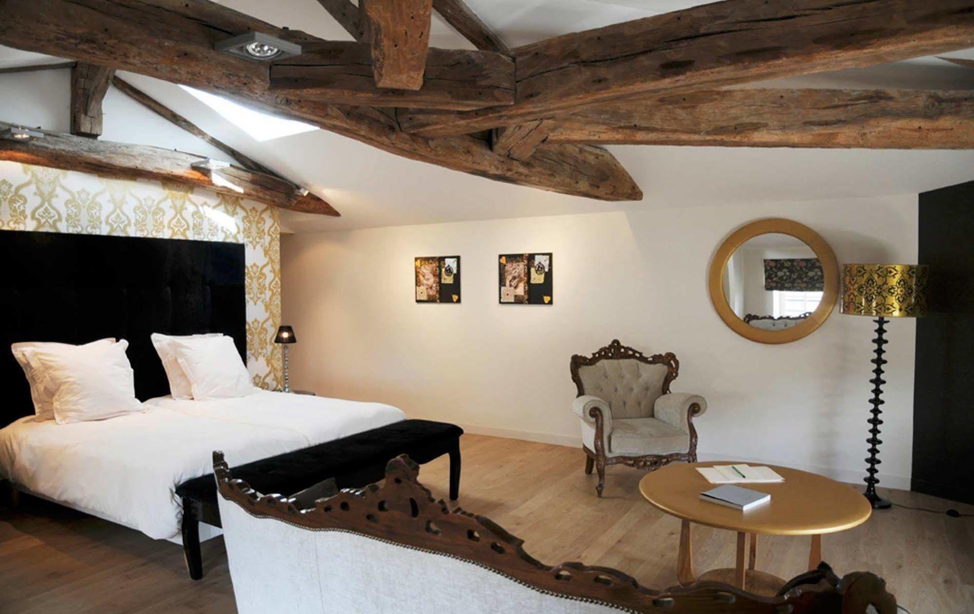 Hotel Spa Frederic Carrion Et Sa Table Gastronomique Viré 外观 照片