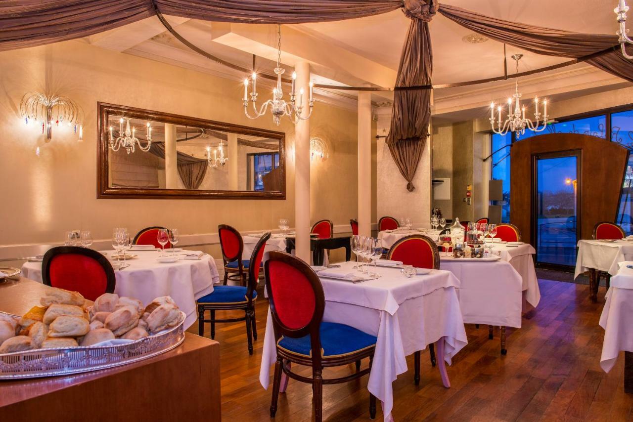 Hotel Spa Frederic Carrion Et Sa Table Gastronomique Viré 外观 照片