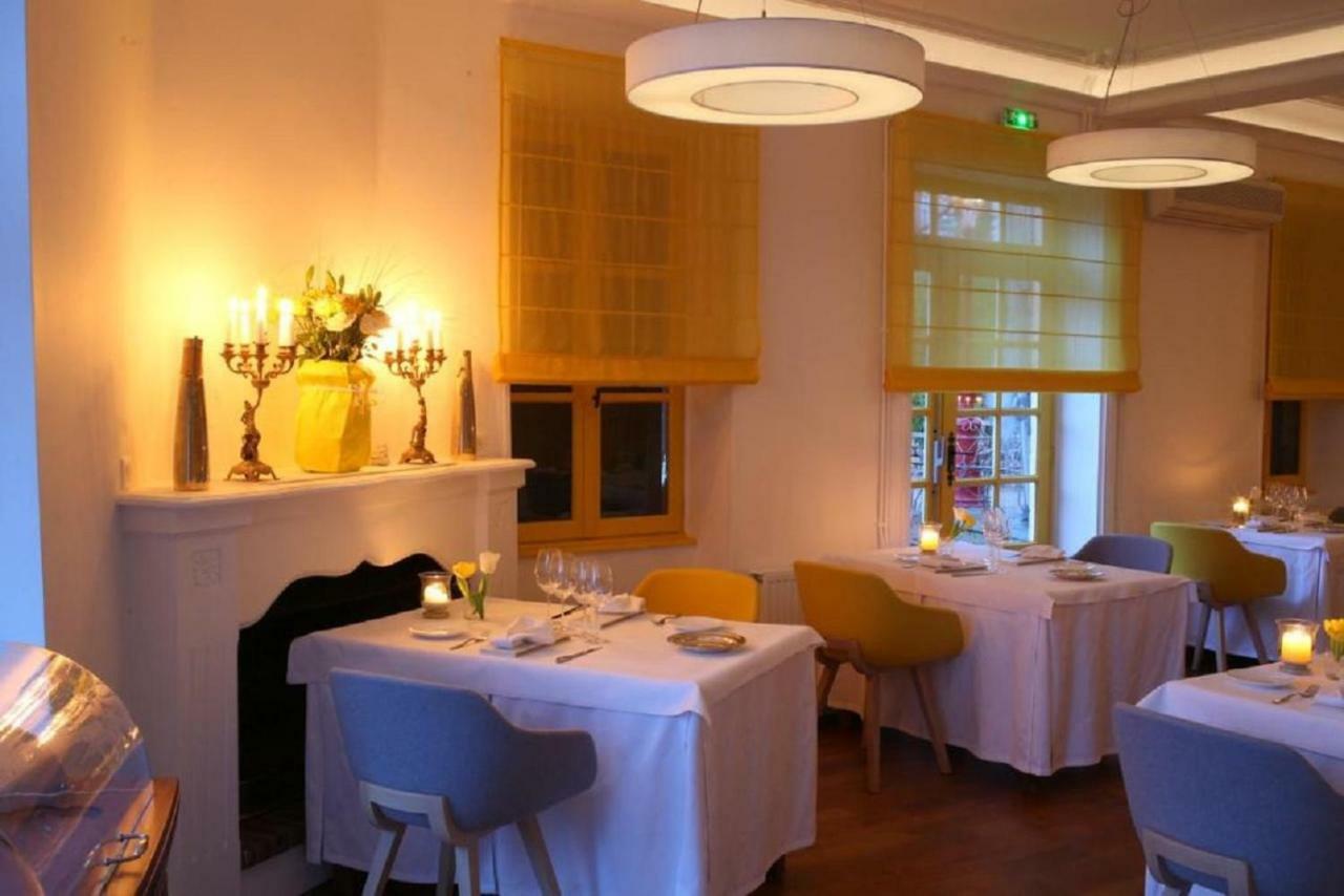 Hotel Spa Frederic Carrion Et Sa Table Gastronomique Viré 外观 照片